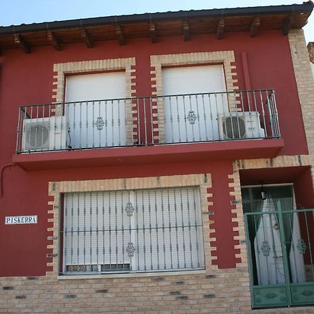 Vivienda Turistica Rural Piskerra Apartment Carcastillo Room photo